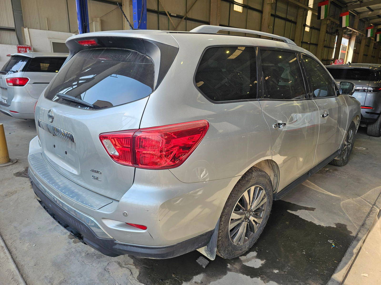 2017 NISSAN PATHFINDER — 186622 Miles — Lot C674154 — Main - Marhaba Auctions Used Cars - Image 5