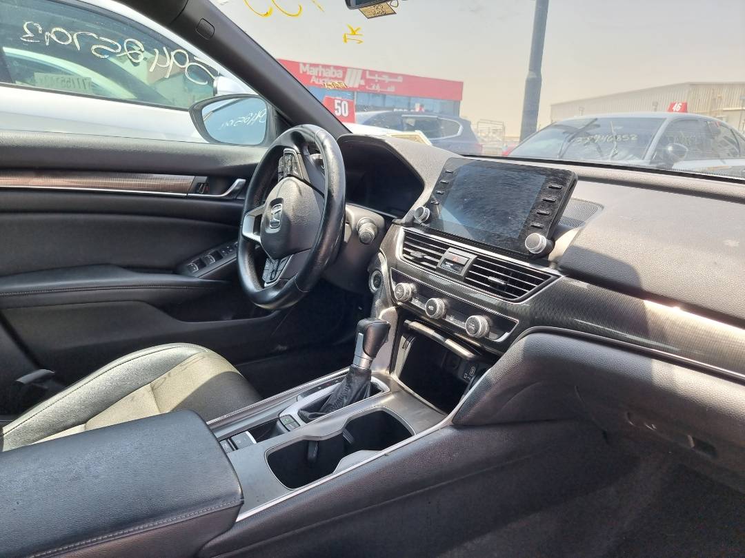 2018 HONDA ACCORD — 114064 Miles — Lot 4568466 — Ind. 12 - Marhaba Auctions Used Cars - Image 9