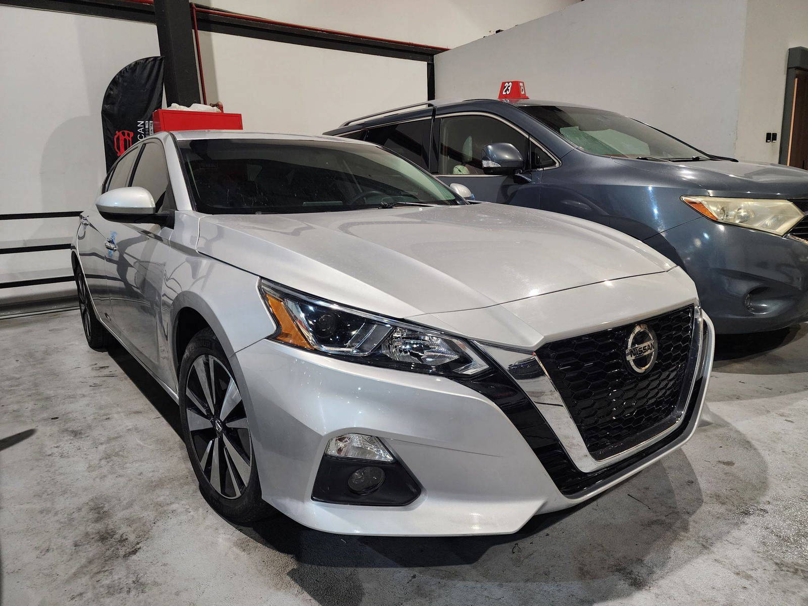 2019 NISSAN ALTIMA — 91008 Miles — Lot 166133 — Al Quoz - Marhaba Auctions Used Cars - Image 3