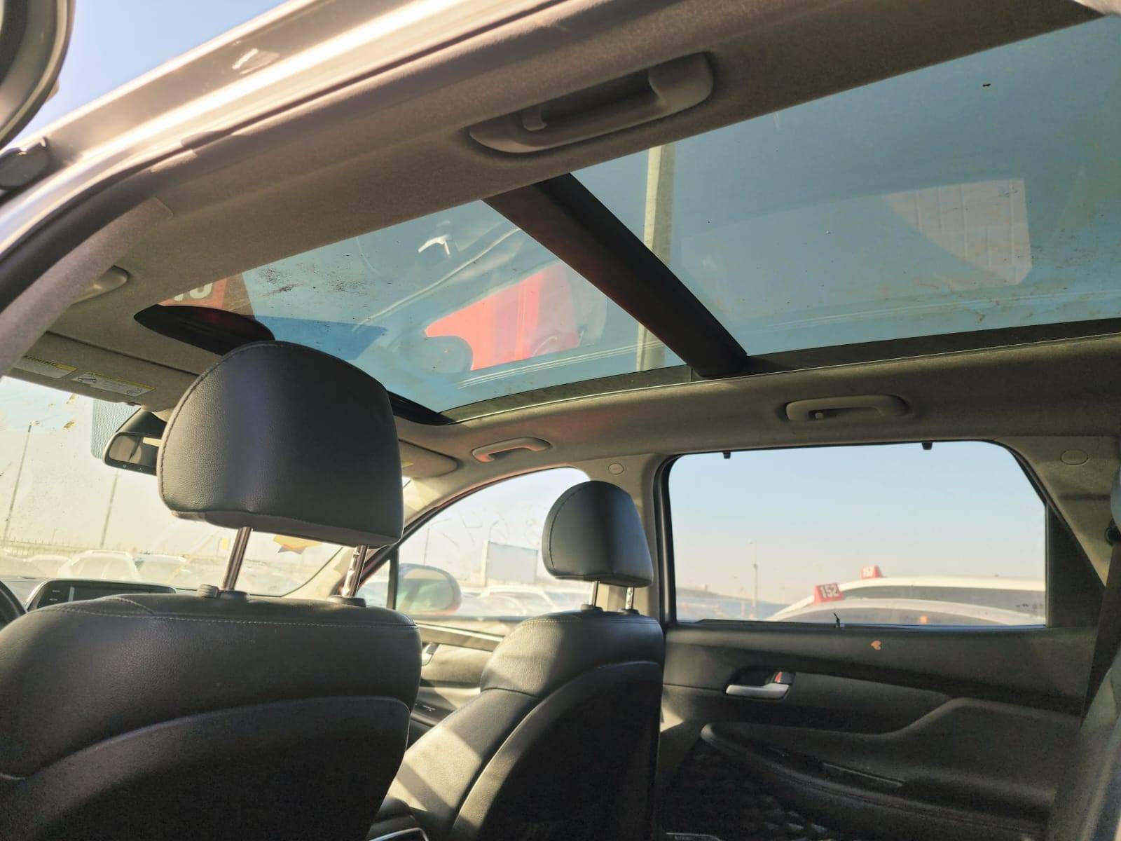 HYUNDAI SANTA FE 2019 - Marhaba Auction Used Cars - Image 9