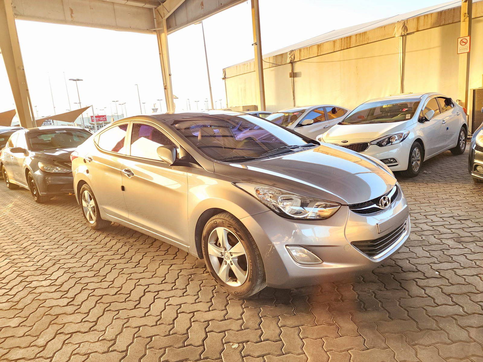 2012 HYUNDAI AVANTE — 126848 KM — Lot 229281 — Ind. 12 - Marhaba Auctions Used Cars - Image 4