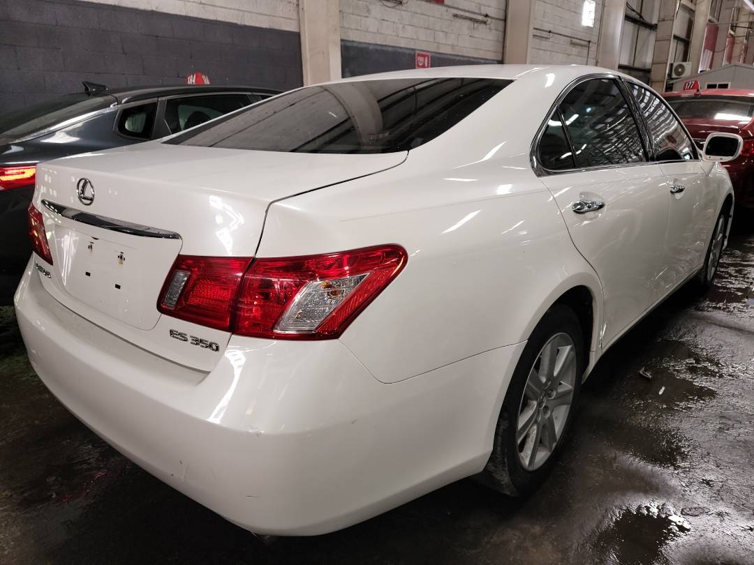 2007 LEXUS ES 350 — 214738 Miles — Lot 002828 - Marhaba Auctions Used Cars - Image 3
