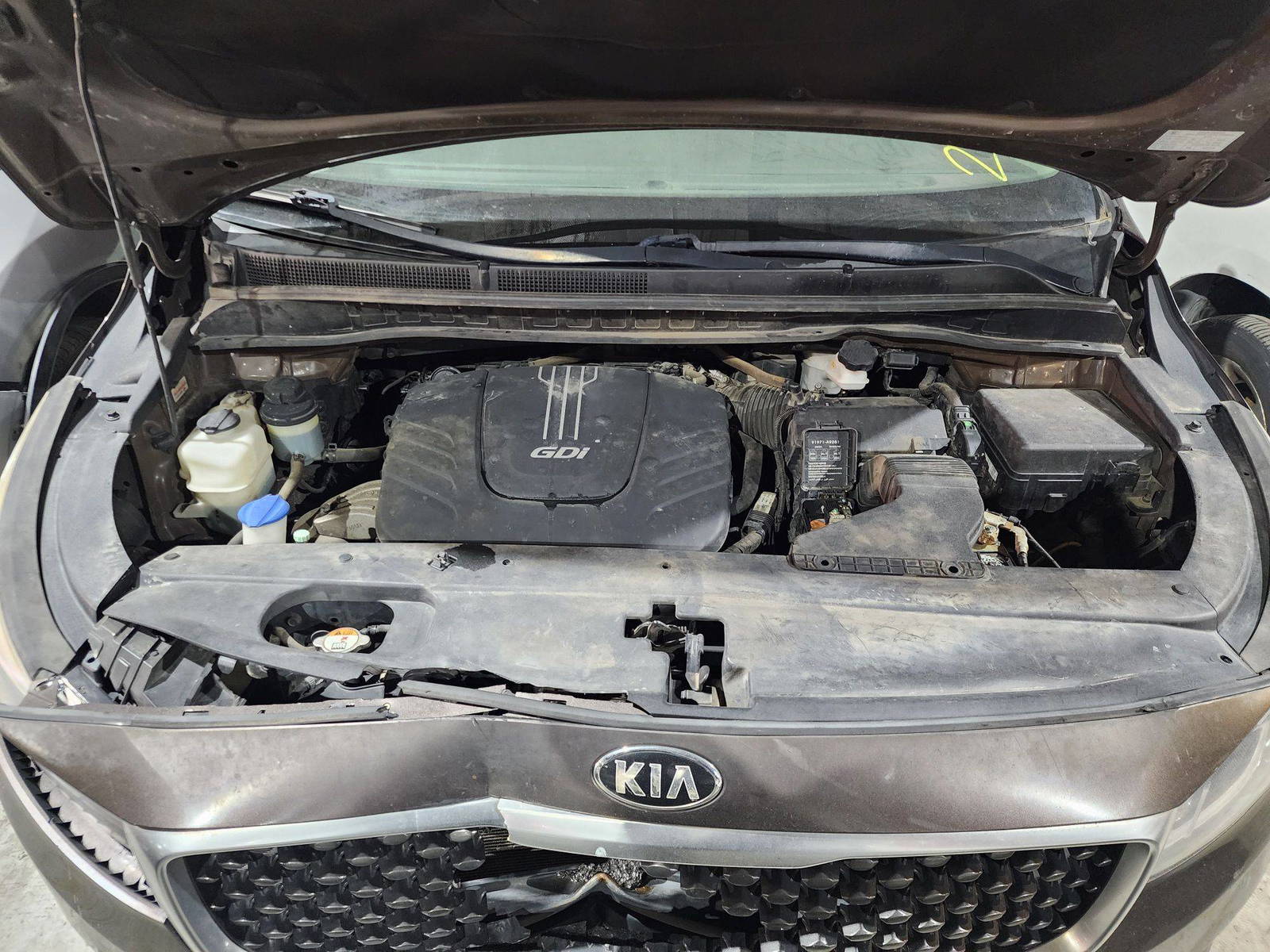 2017 KIA SEDONA — 165958 Miles — Lot C15H6256346 — Souq - Marhaba Auctions Used Cars - Image 13