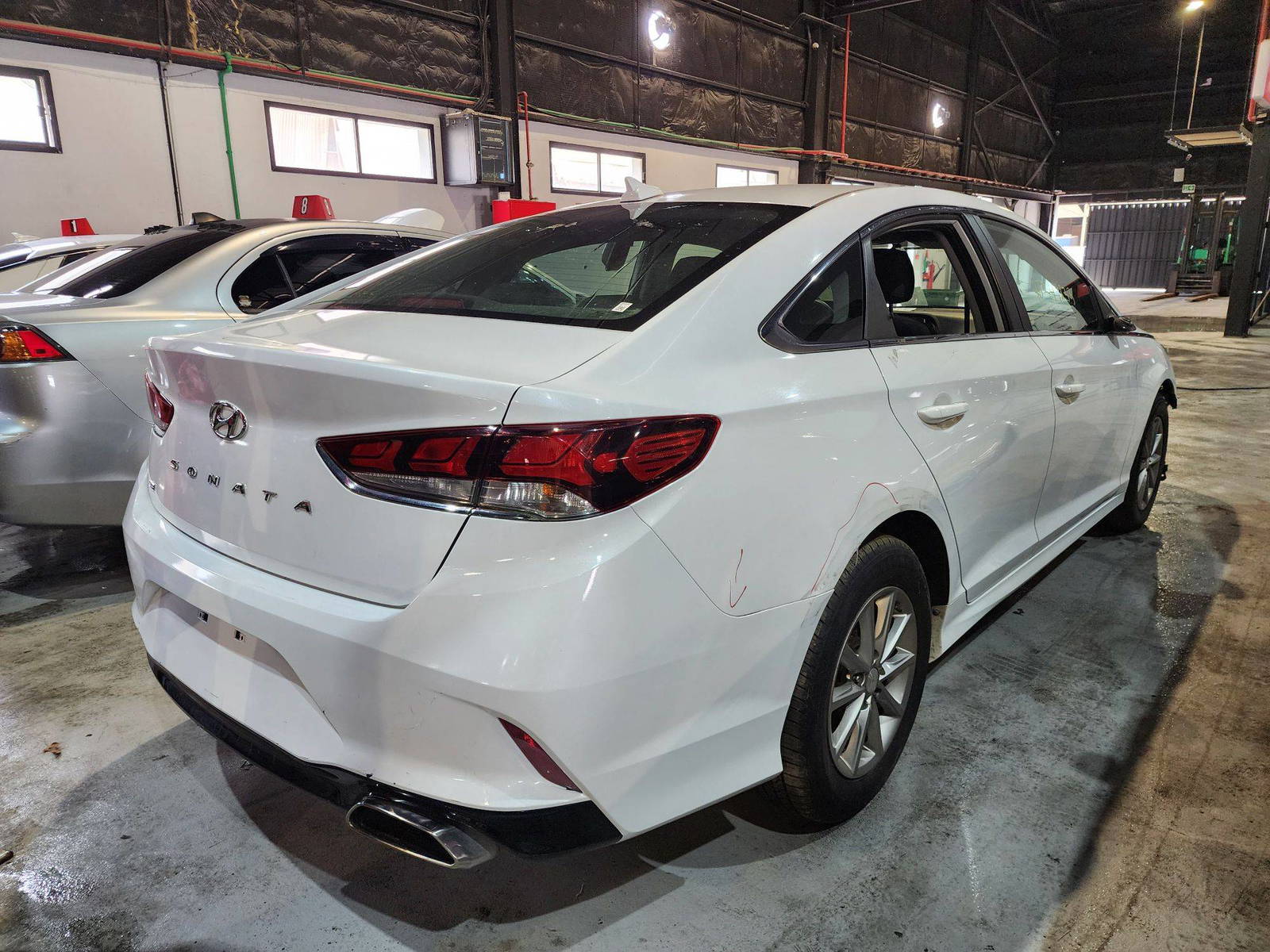 2018 HYUNDAI SONATA — 101249 Miles — Lot 704002 — Al Quoz - Marhaba Auctions Used Cars - Image 3