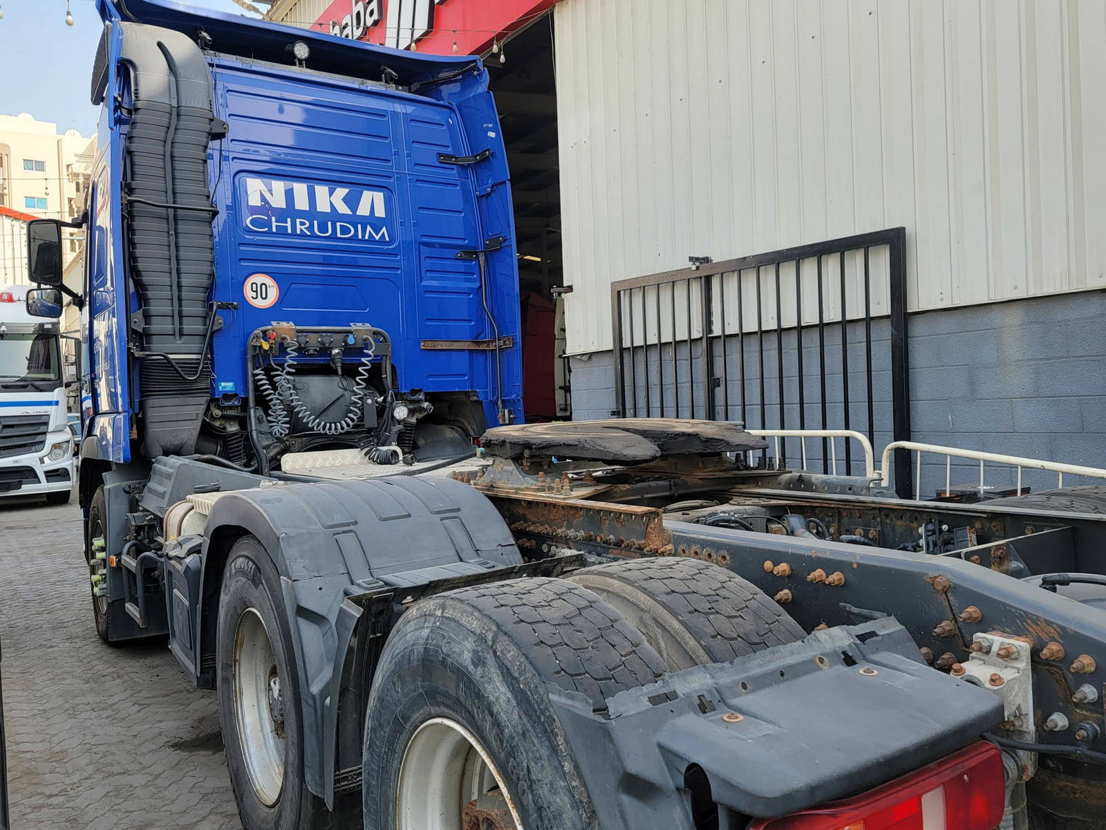 2011 VOLVO FH-Series — 666430 KM — Lot BA718263 — Main - Marhaba Auctions Used Cars - Image 6