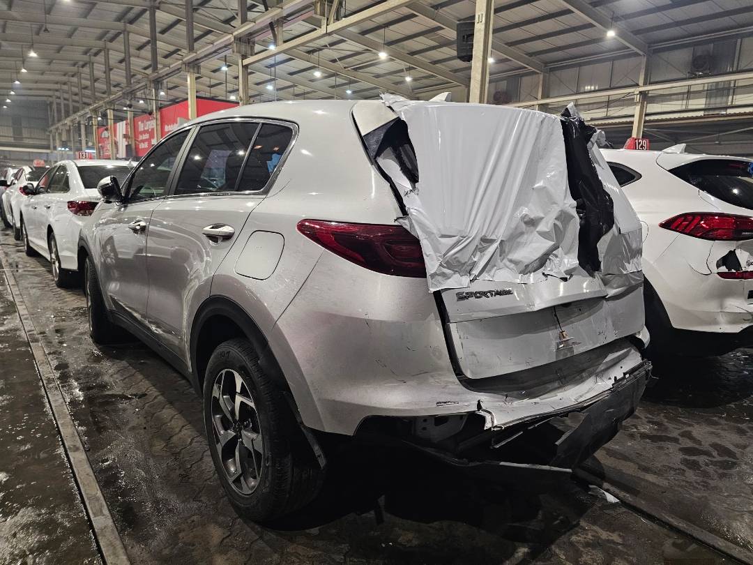 2020 KIA SPORTAGE — 41240 Miles — Lot 42942308 — Main - Marhaba Auctions Used Cars - Image 4