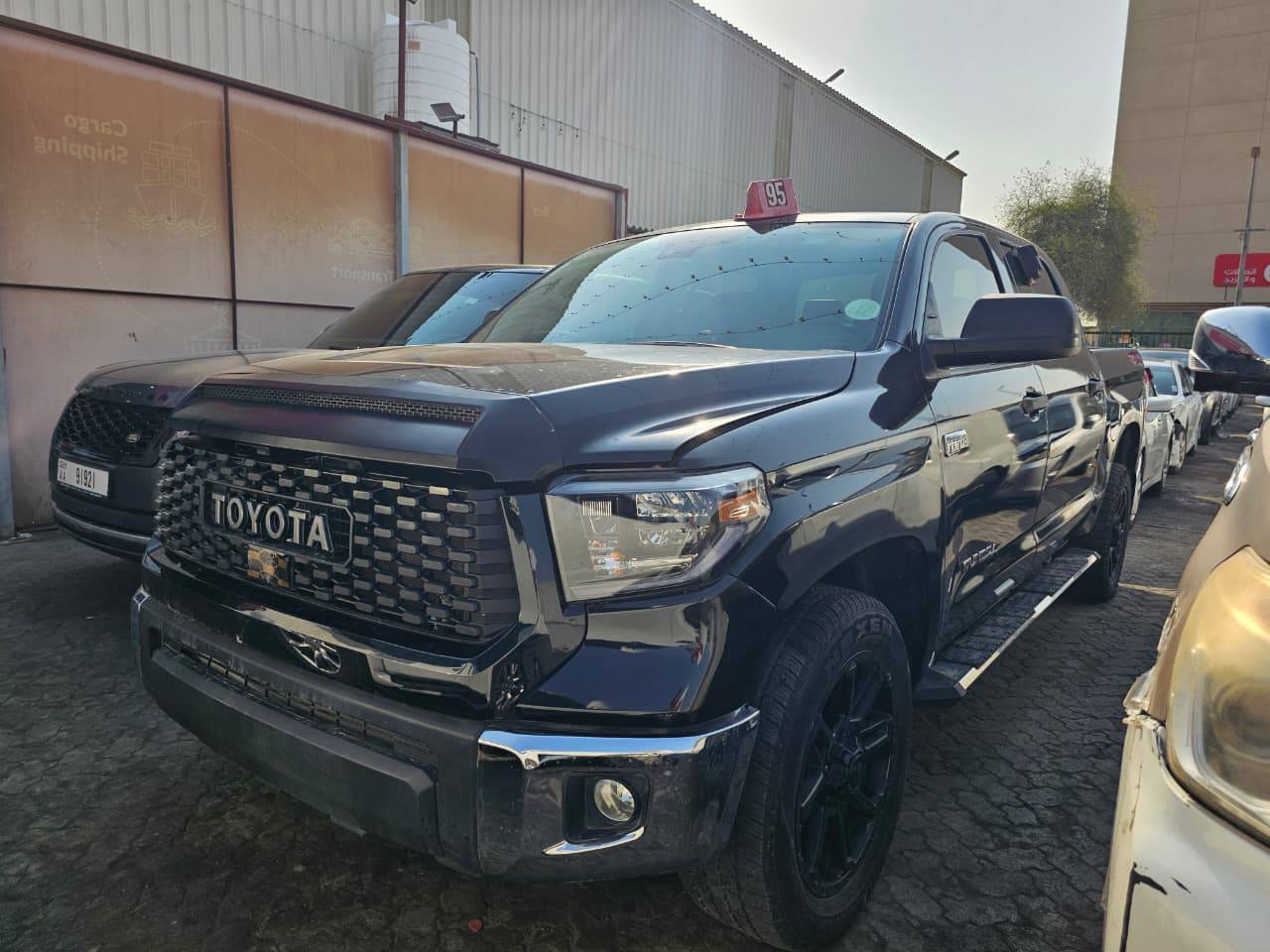 Toyota Tundra 2020 view 2