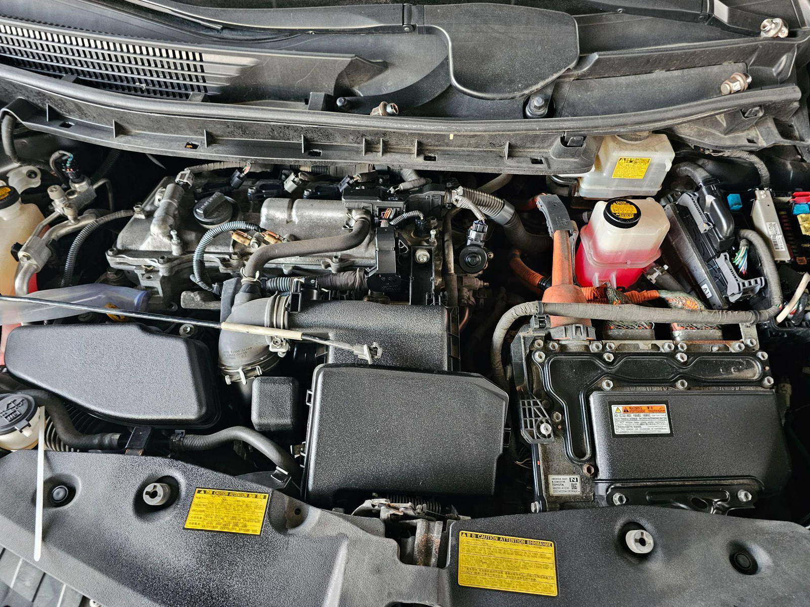 2012 TOYOTA PRIUS V — Lot 3087002 — Main - Marhaba Auctions Used Cars - Image 11