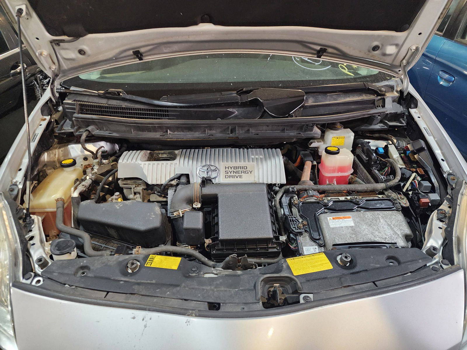 2012 TOYOTA PRIUS — 282651 Miles — Lot 43305480 — Souq - Marhaba Auctions Used Cars - Image 7