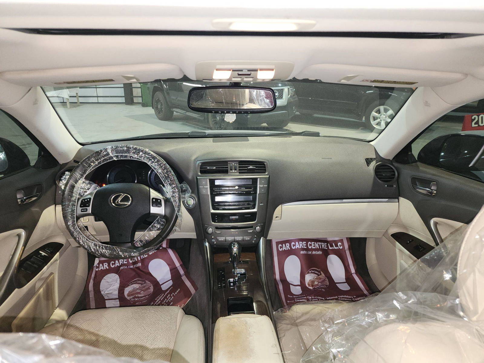 2011 LEXUS IS 250 — 195117 Miles — Lot 047907 — Al Quoz - Marhaba Auctions Used Cars - Image 4