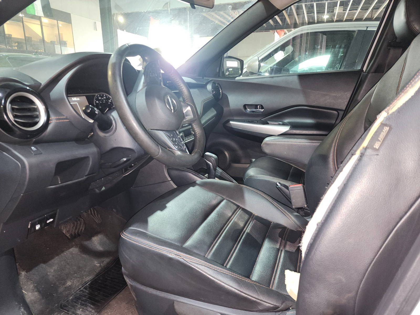 2019 NISSAN KICKS — 142875 Miles — Lot 69609695 — Ind. 12 - Marhaba Auctions Used Cars - Image 9