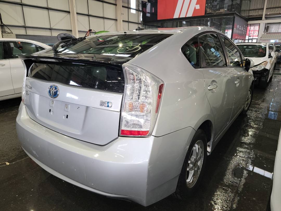 2010 TOYOTA PRIUS — 160587 Miles — Lot 76049193 - Marhaba Auctions Used Cars - Image 3