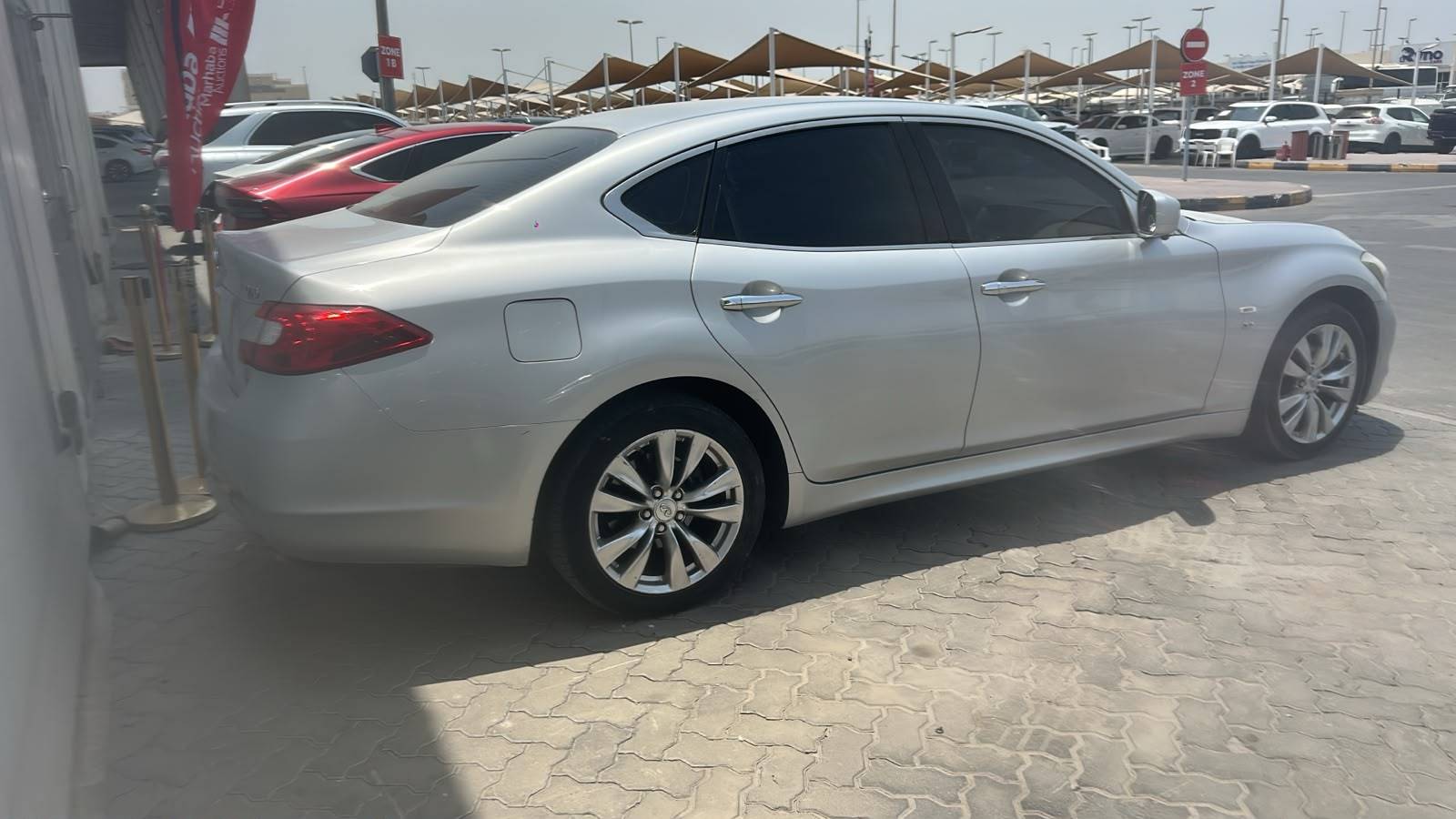 2015 INFINITI Q70 — 179216 KM — Lot M310191 — Souq - Marhaba Auctions Used Cars - Image 6