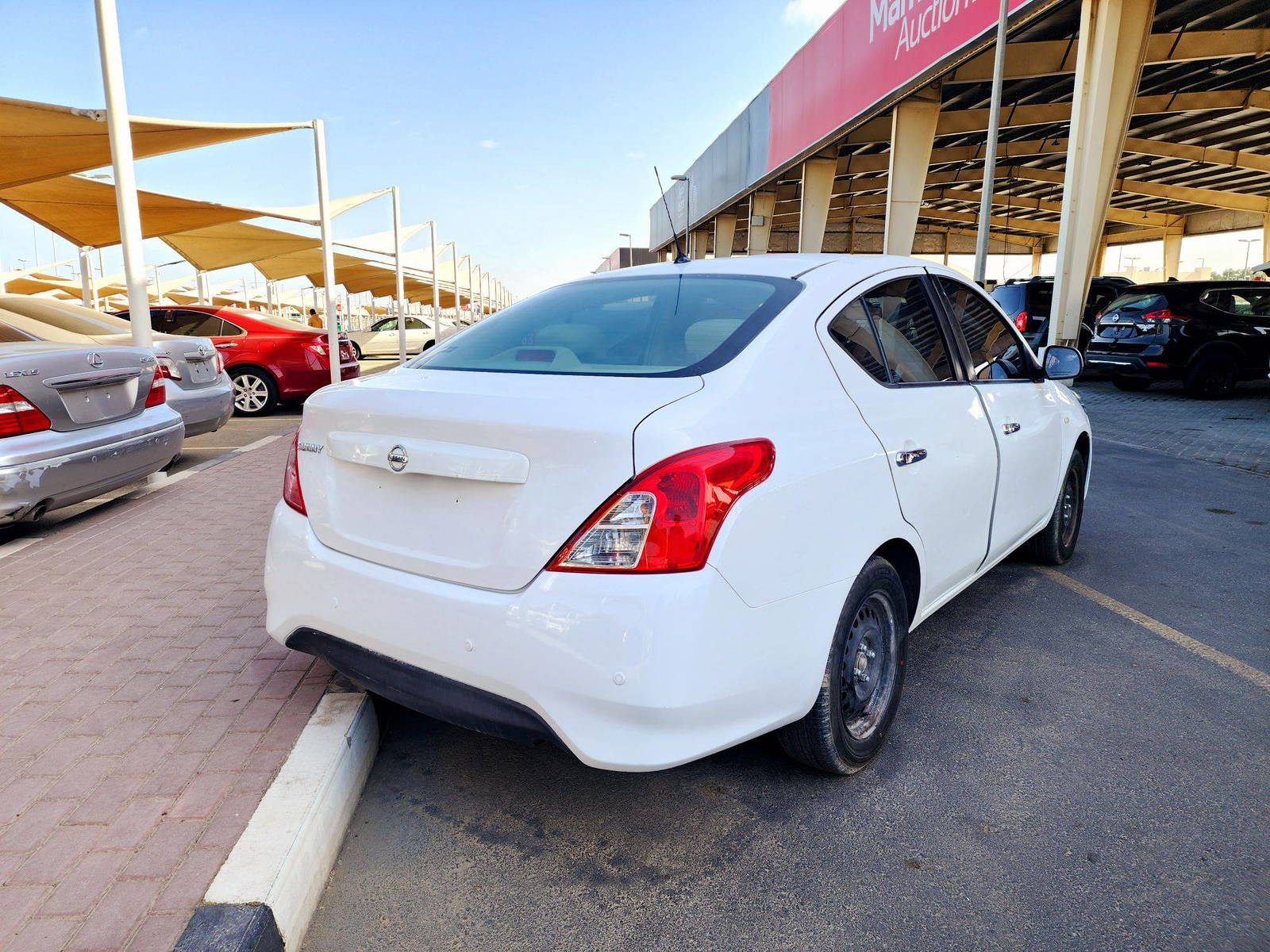 2022 NISSAN SUNNY — 72053 KM — Lot NG135346 — Souq - Marhaba Auctions Used Cars - Image 5