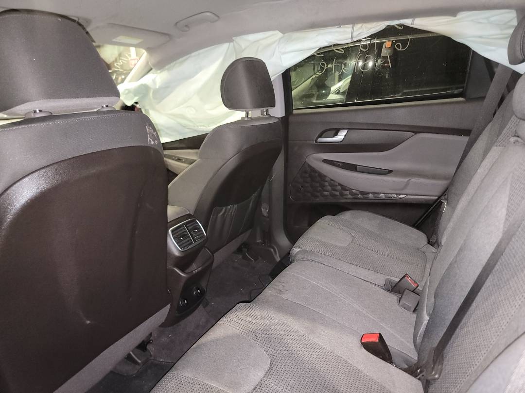2019 HYUNDAI SANTA FE — 82909 Miles — Lot 36870190 - Marhaba Auctions Used Cars - Image 5
