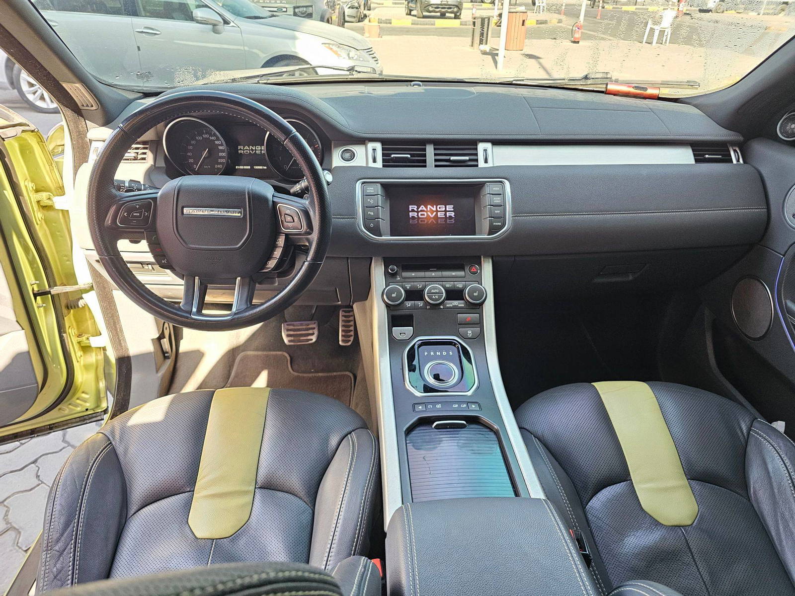 LAND ROVER RANGE ROVER VOGUE 2012 - Marhaba Auction Used Cars - Image 7