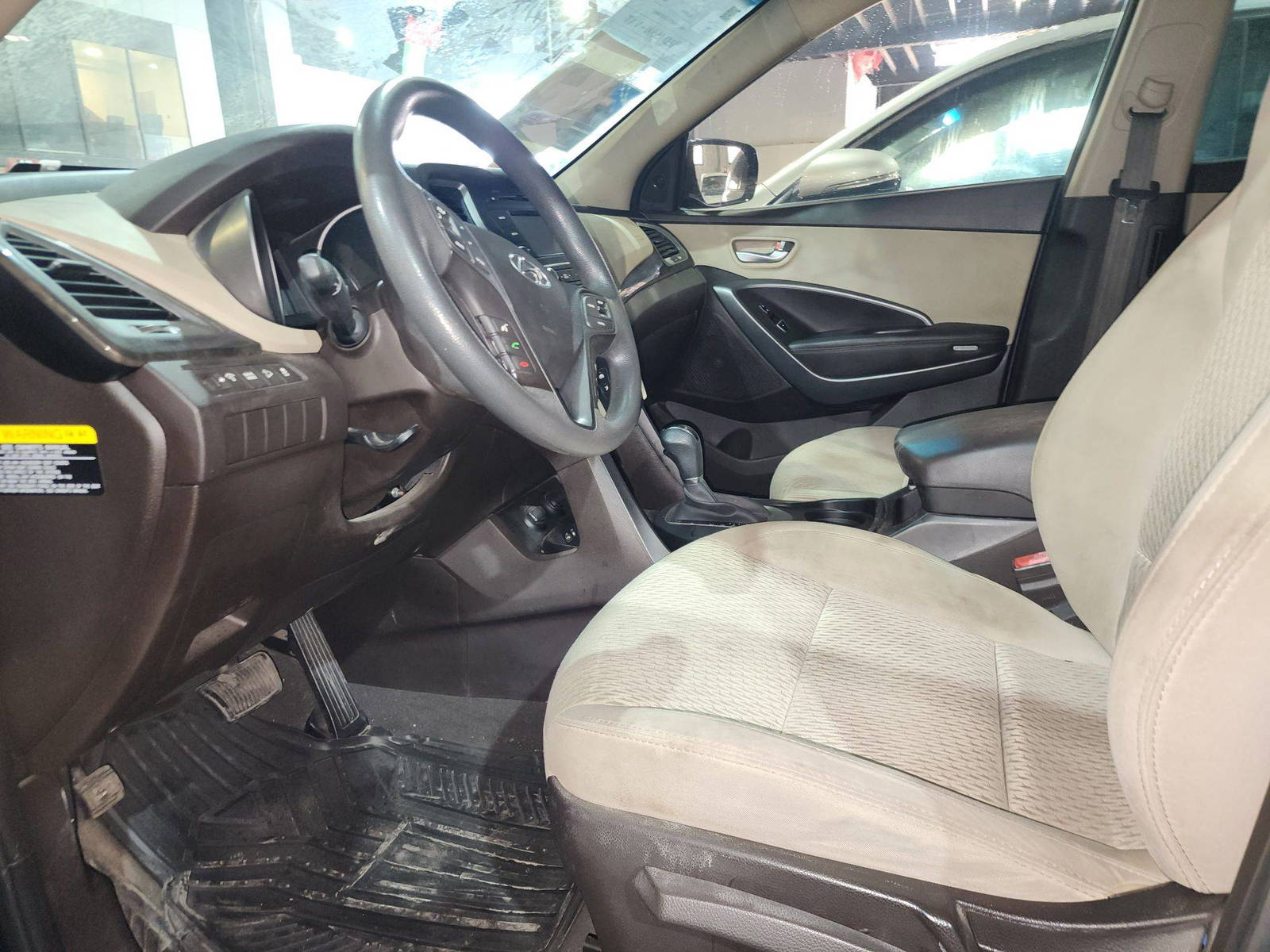 HYUNDAI SANTA FE SPORT 2018 - Marhaba Auction Used Cars - Image 9