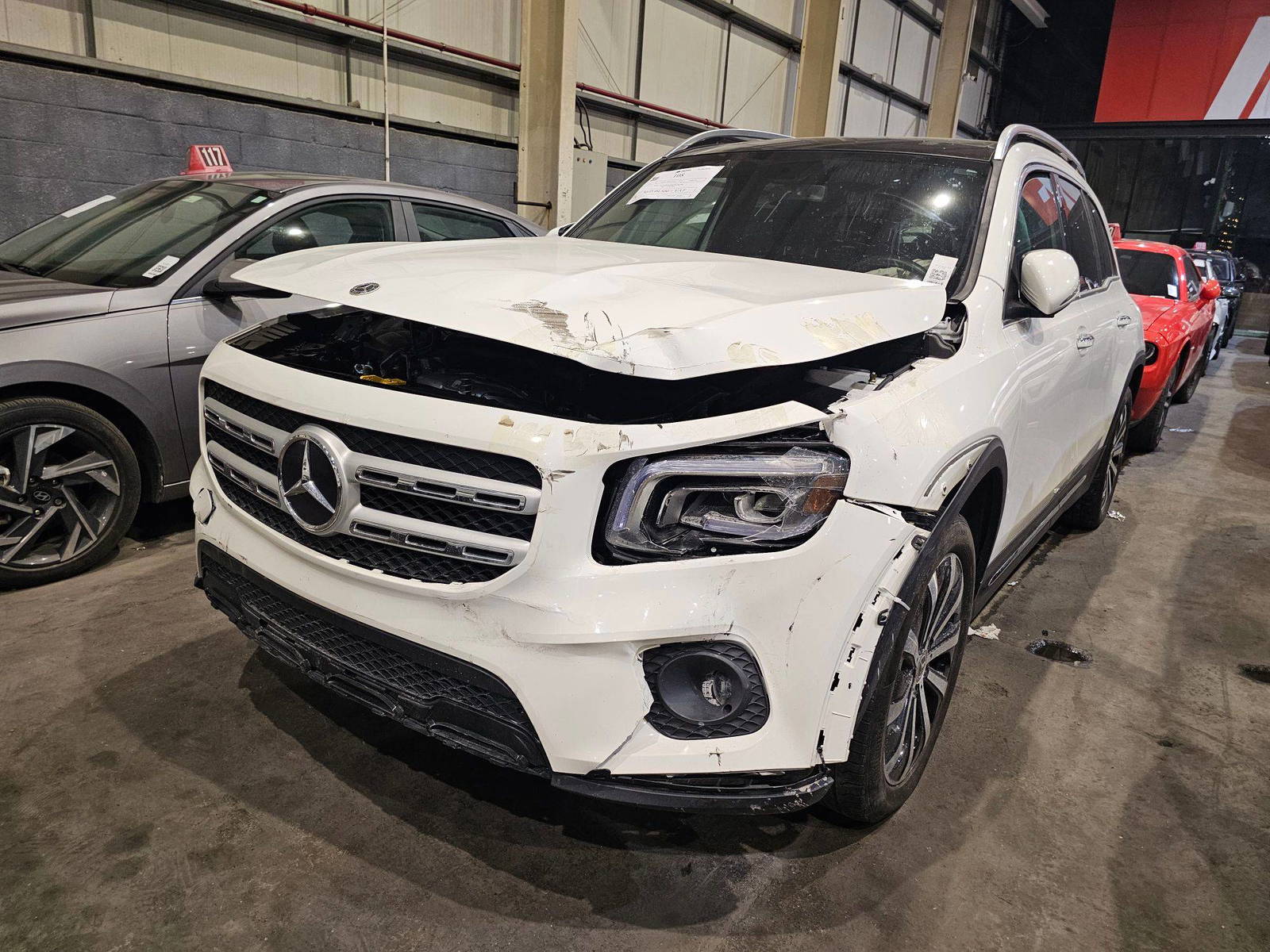 MERCEDES BENZ GLB 250 2023 - Marhaba Auction Used Cars - Image 4