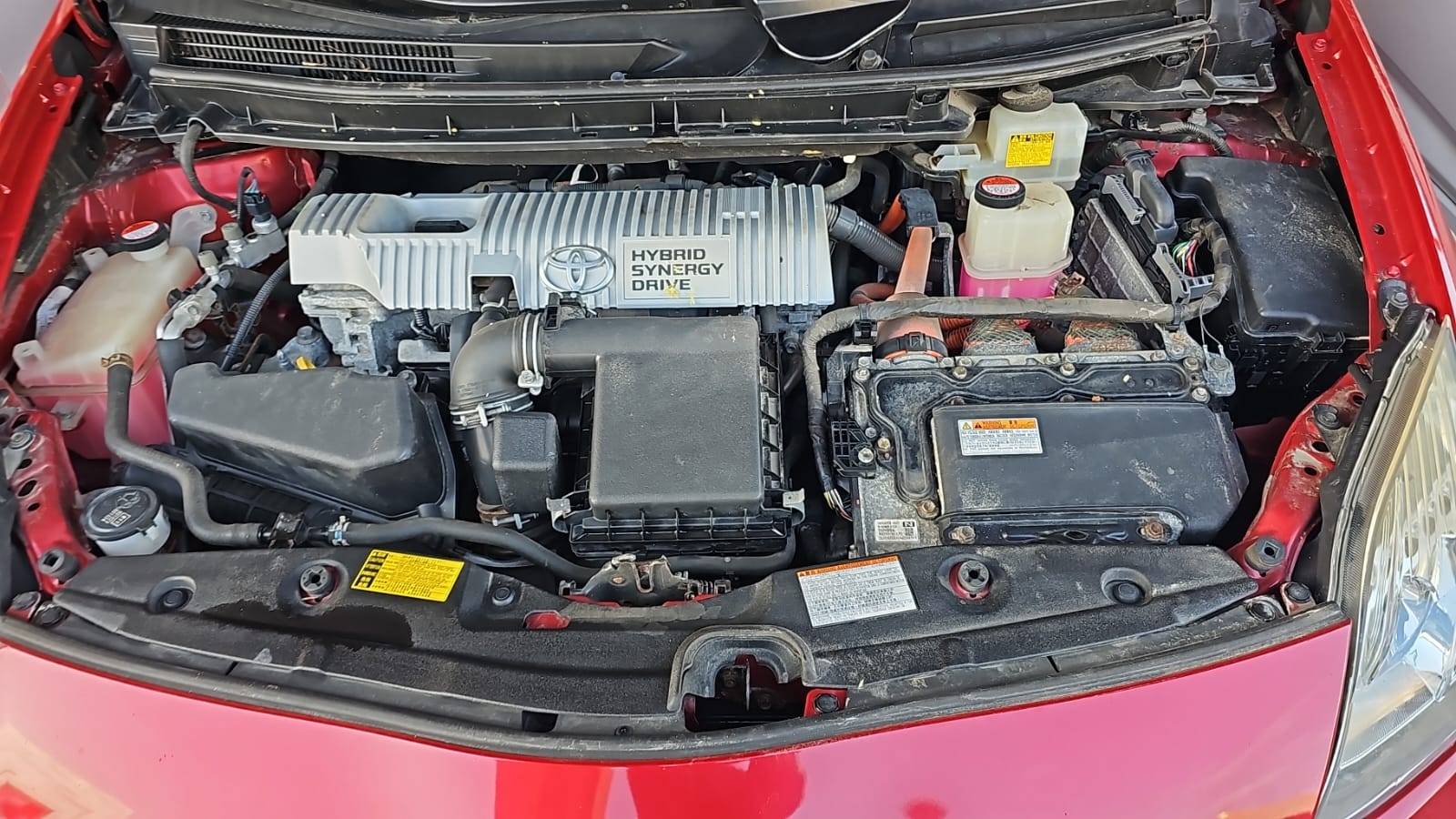 2015 TOYOTA PRIUS — 116124 Miles — Lot 8F1893045 — Souq - Marhaba Auctions Used Cars - Image 4