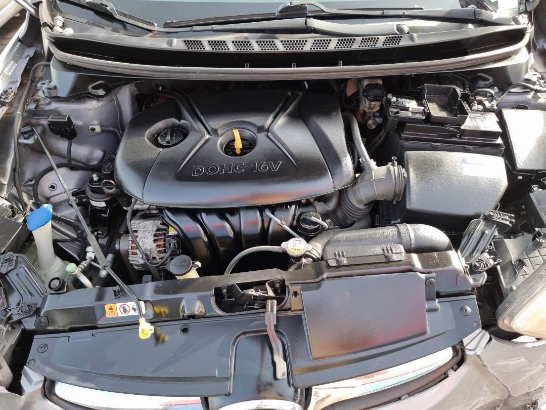 2012 HYUNDAI ELANTRA — 142899 Miles — Lot 215478 — Souq - Marhaba Auctions Used Cars - Image 10