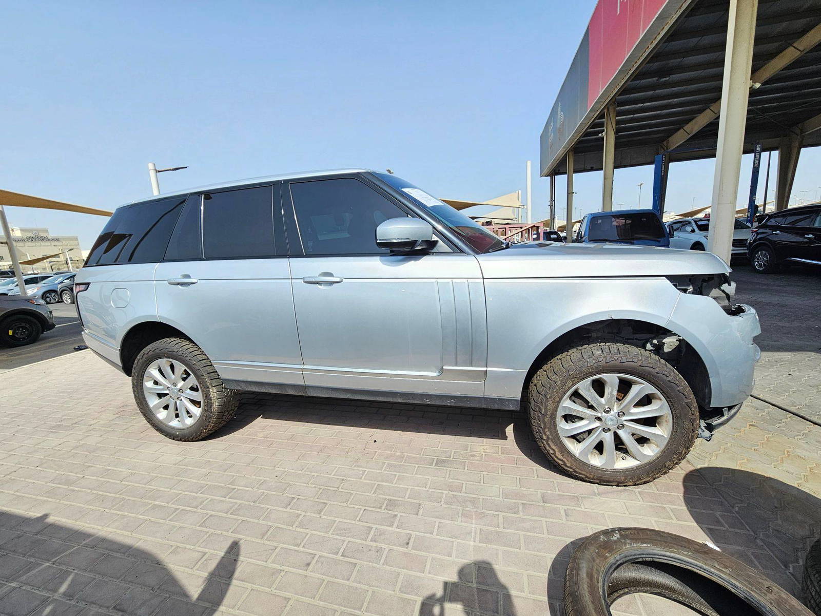 LAND ROVER RANGE ROVER 2016 - Marhaba Auction Used Cars - Image 4