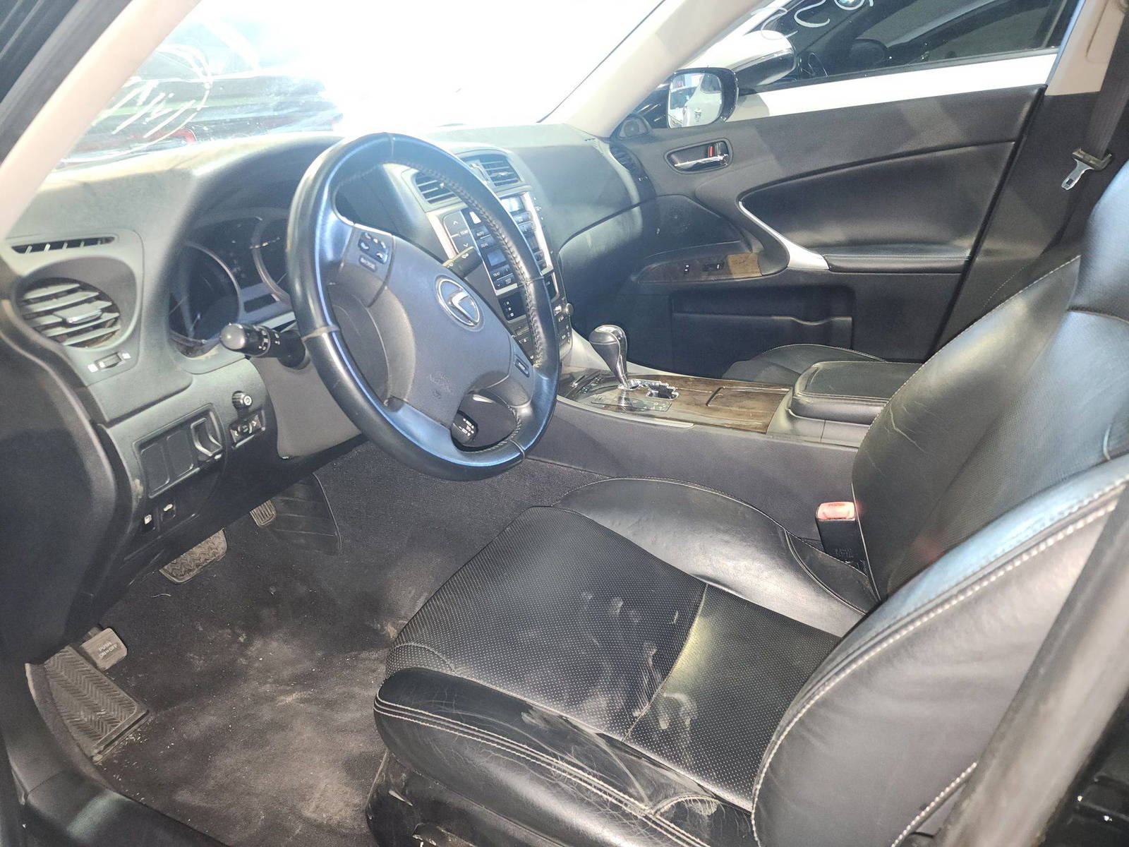 LEXUS IS 250 2009 - Marhaba Auction Used Cars - Image 9