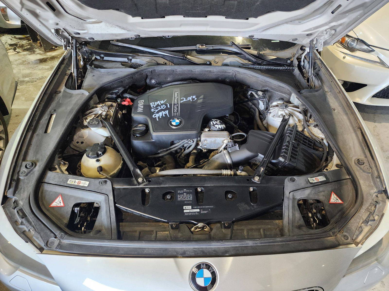 2013 BMW 528i — 238211 KM — Lot 00DDW43213 — Main - Marhaba Auctions Used Cars - Image 12
