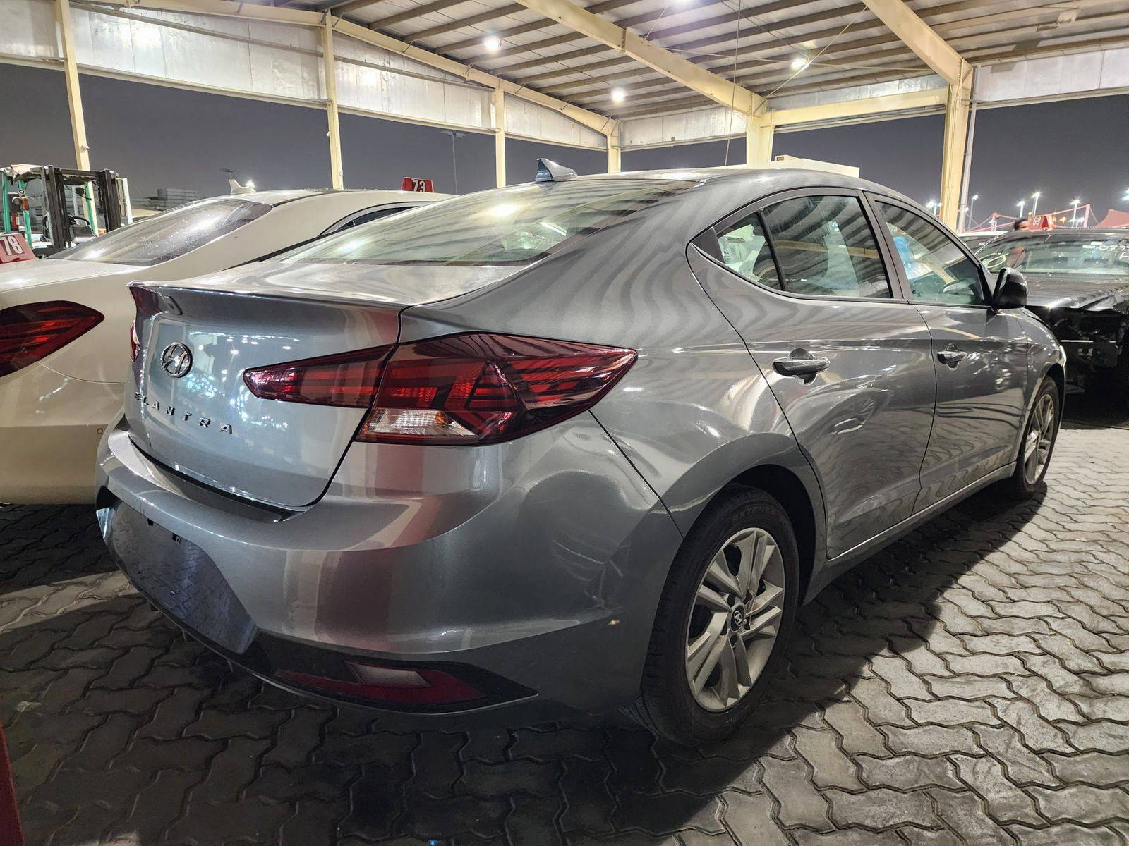 2019 HYUNDAI ELANTRA — 125689 Miles — Lot 744708 — Souq - Marhaba Auctions Used Cars - Image 4