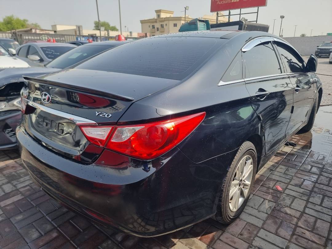 HYUNDAI SONATA 2010 - Marhaba Auction Used Cars - Image 4