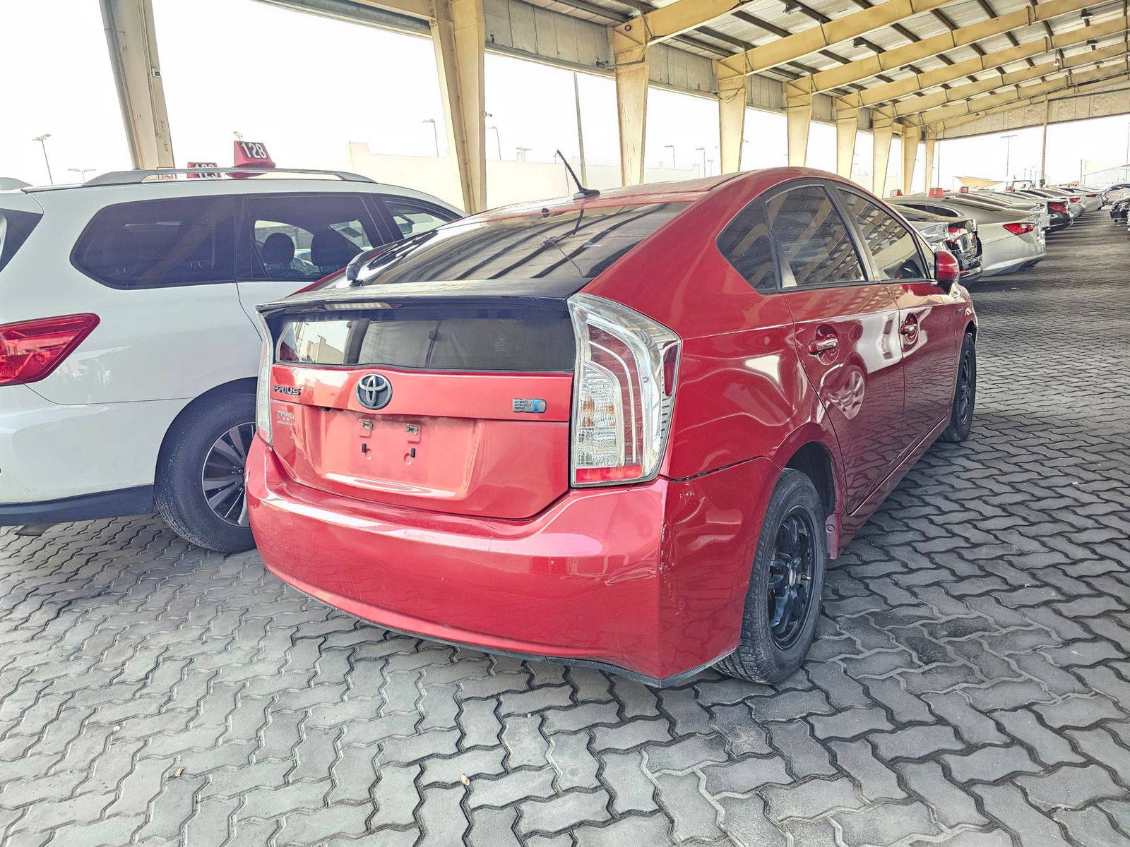 2013 TOYOTA PRIUS — 205243 Miles — Lot XD1719961 — Souq - Marhaba Auctions Used Cars - Image 4