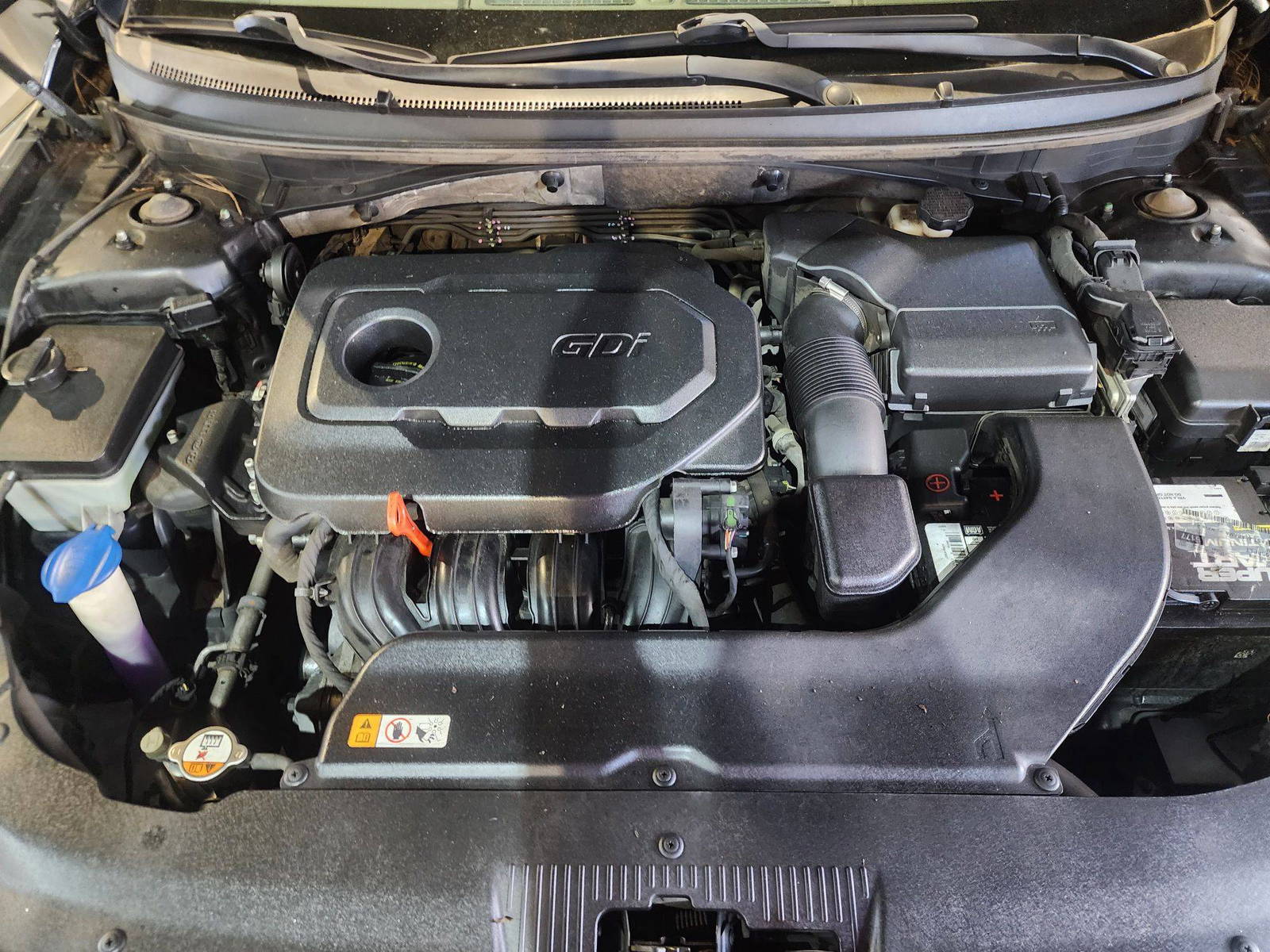 2015 HYUNDAI SONATA — 175747 Miles — Lot 41073394 — Al Quoz - Marhaba Auctions Used Cars - Image 9