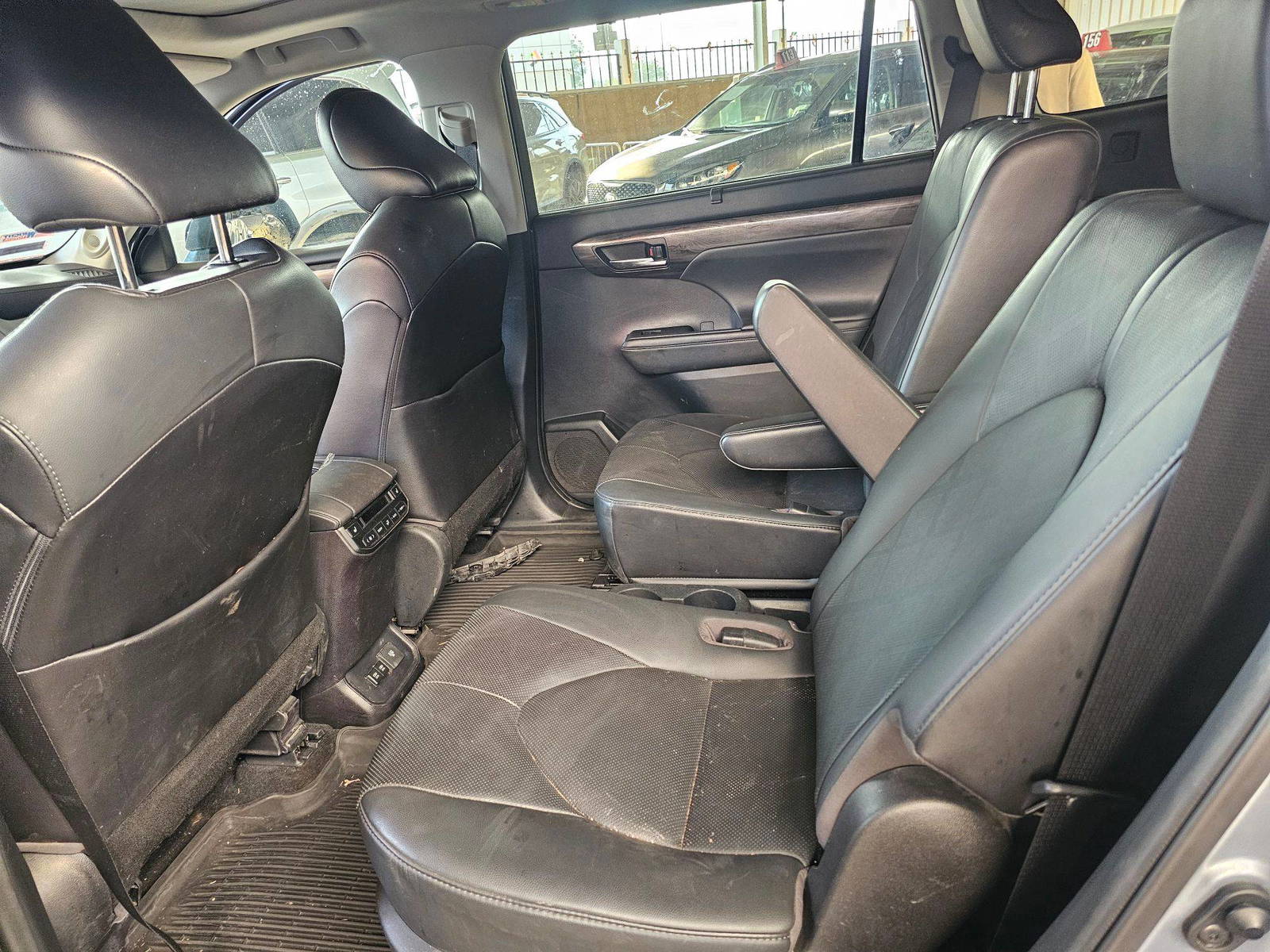 TOYOTA HIGHLANDER 2021 - Marhaba Auction Used Cars - Image 9