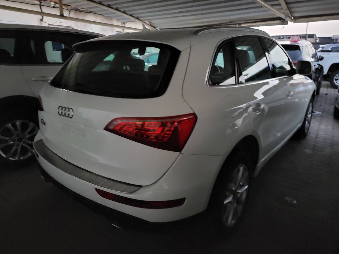 2012 AUDI Q5 — 171938 KM — Lot A043141 — Main - Marhaba Auctions Used Cars - Image 4