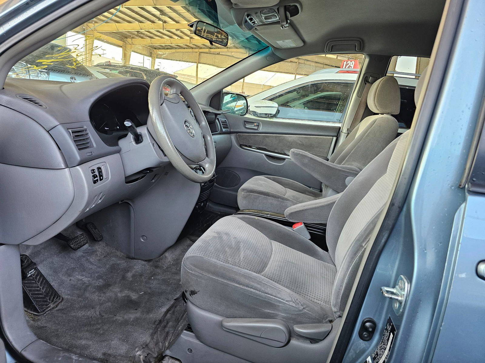TOYOTA SIENNA 2006 - Marhaba Auction Used Cars - Image 8