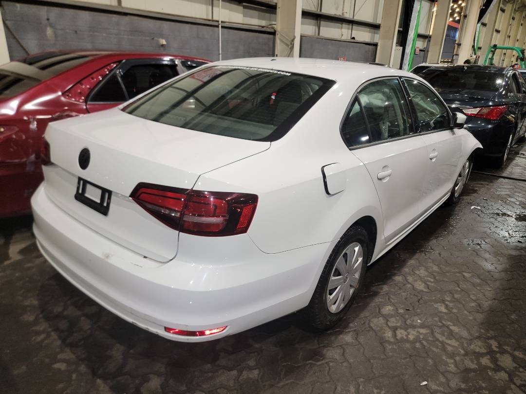 2017 VOLKSWAGEN JETTA — 93926 KM — Lot 307299 - Marhaba Auctions Used Cars - Image 4