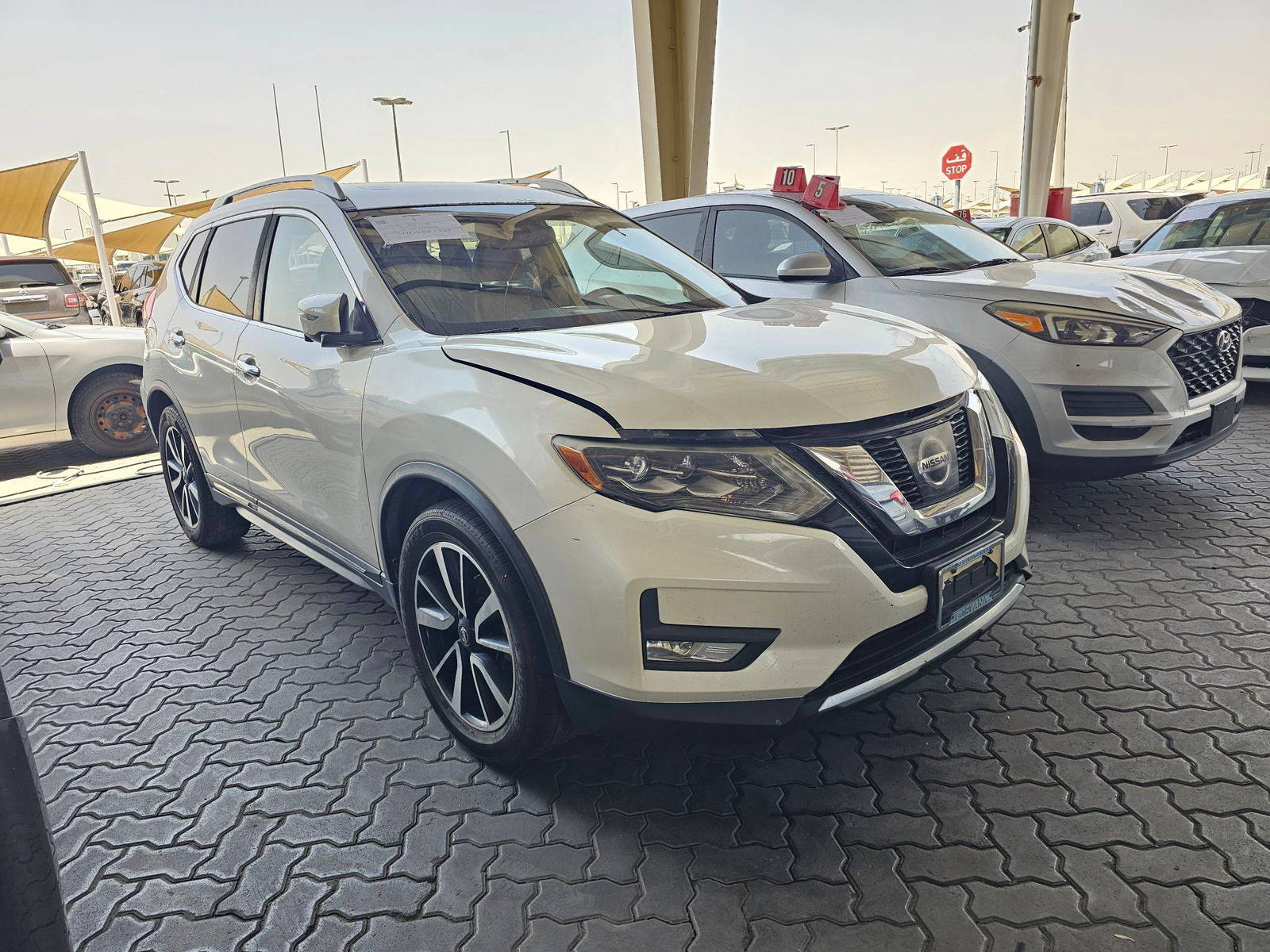 NISSAN ROGUE 2017 - Marhaba Auction Used Cars - Image 4