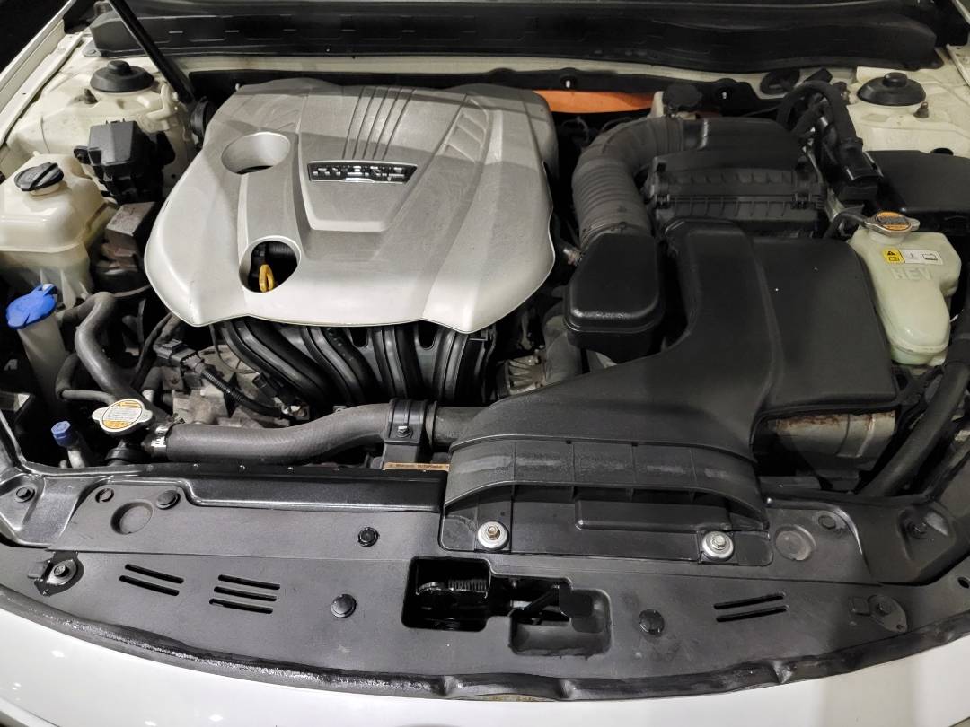 2011 KIA OPTIMA — 100308 Miles — Lot 41130365 — Main - Marhaba Auctions Used Cars - Image 11