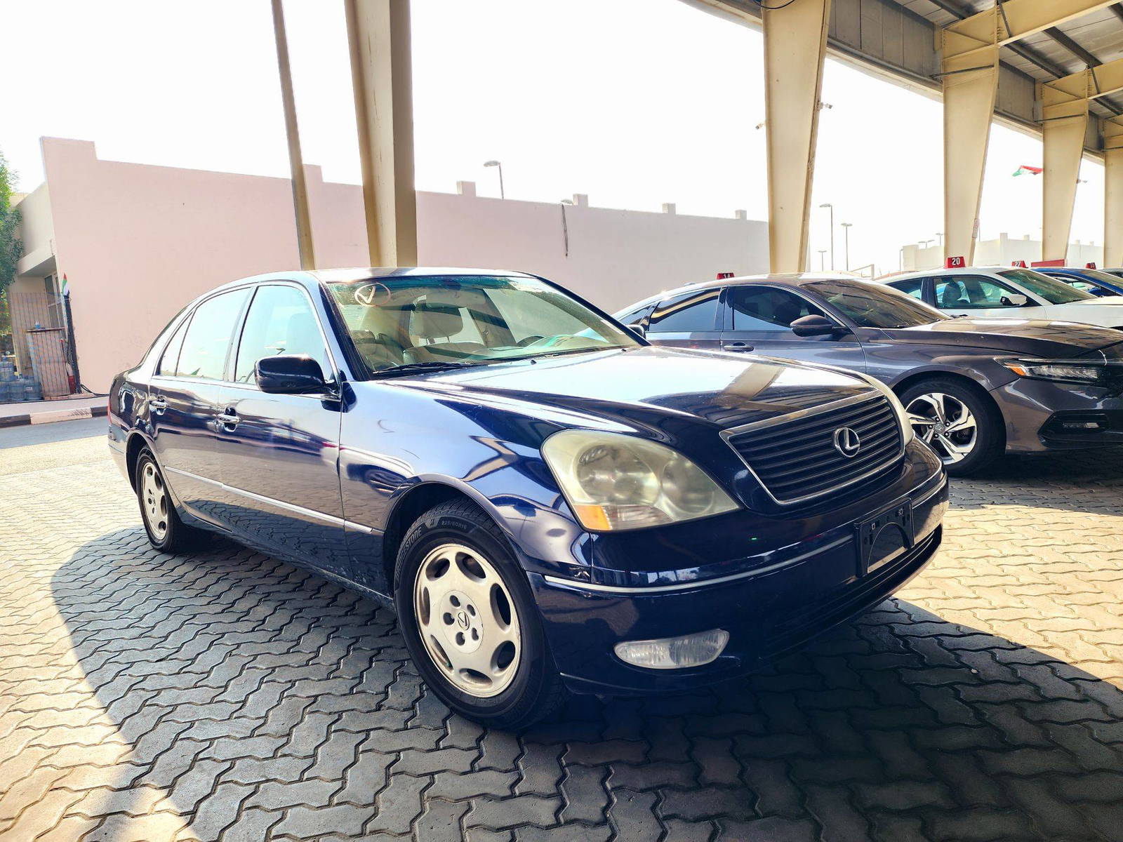 2001 LEXUS LS 430 — 285515 Miles — Lot 214587 — Souq - Marhaba Auctions Used Cars - Image 4