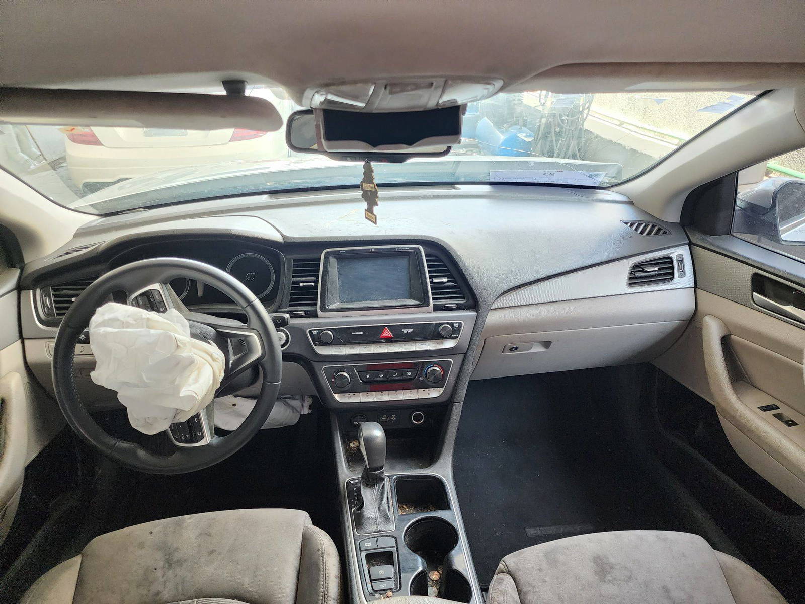 HYUNDAI SONATA SPORT 2018 - Marhaba Auction Used Cars - Image 8