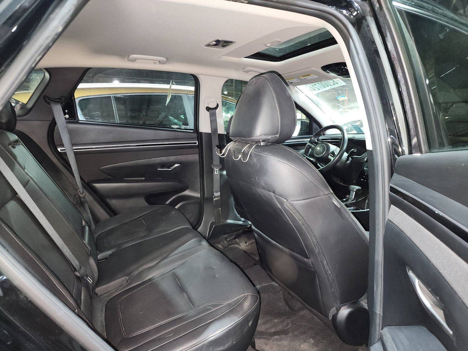 2024 HYUNDAI TUCSON — 43139 Miles — Lot 82000724 — Al Surrah - Marhaba Auctions Used Cars - Image 8