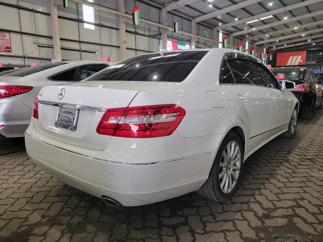 2009 MERCEDES BENZ E 350 — 172000 KM — Lot 1A042873 — Main - Marhaba Auctions Used Cars - Image 3