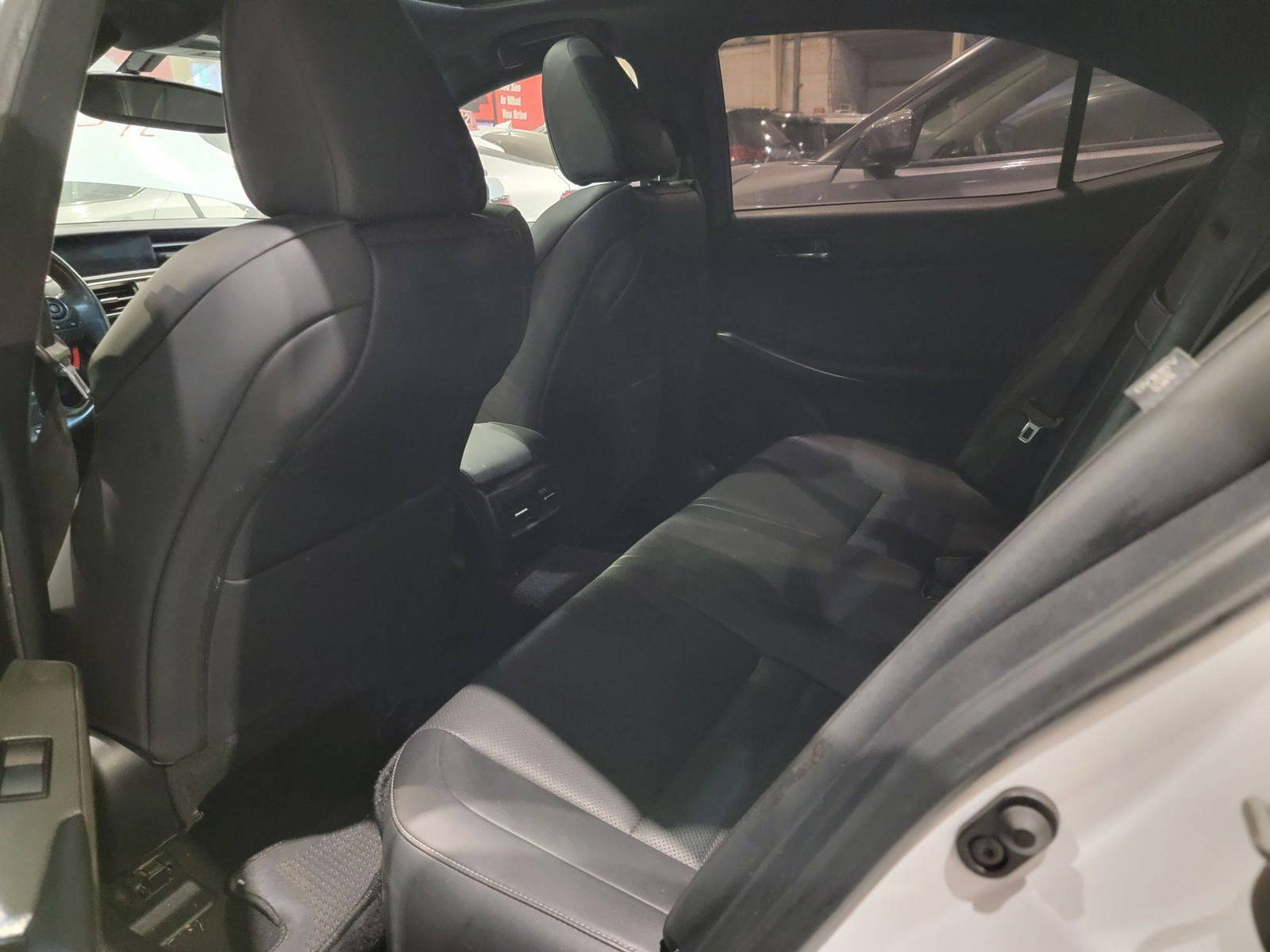 LEXUS IS 200T 2016 - Marhaba Auction Used Cars - Image 8