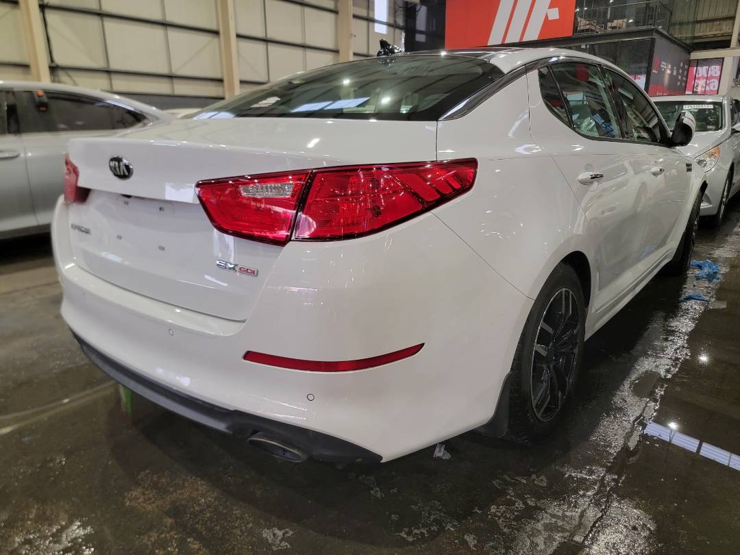 2015 KIA OPTIMA — 124995 Miles — Lot 68043193 - Marhaba Auctions Used Cars - Image 4
