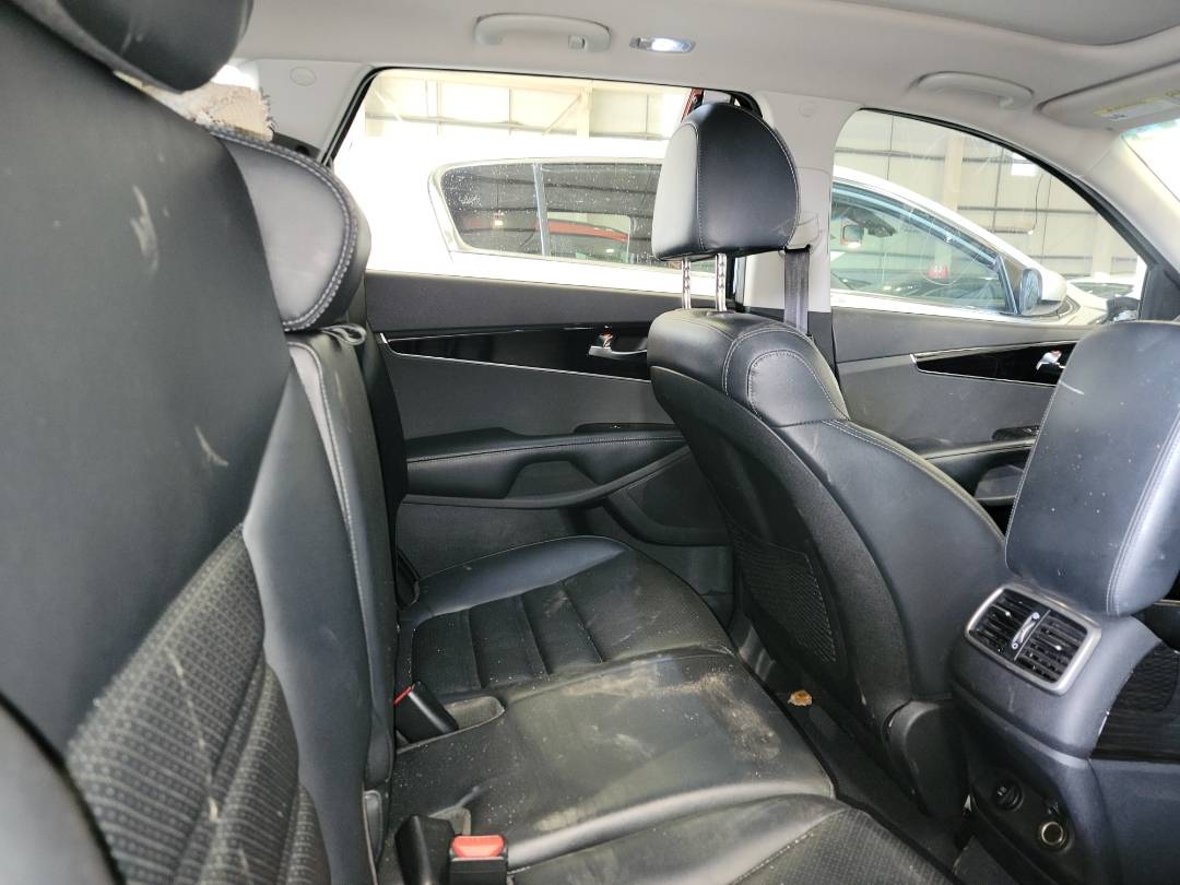 2020 KIA SORENTO — 89310 Miles — Lot G710556 — Main - Marhaba Auctions Used Cars - Image 5