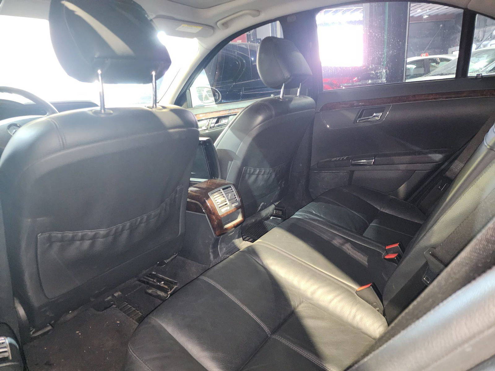 2006 MERCEDES BENZ S 500 — 135968 KM — Lot 005853 — Al Quoz - Marhaba Auctions Used Cars - Image 7
