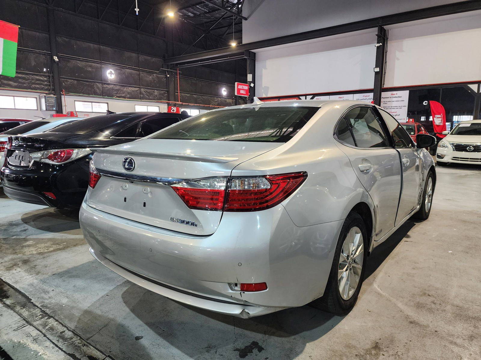 2013 LEXUS ES 300H — 175157 Miles — Lot 67854304 — Main - Marhaba Auctions Used Cars - Image 5