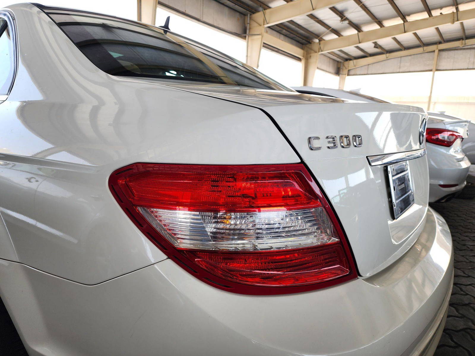 2010 MERCEDES BENZ C300 — 167024 Miles — Lot 47634884 — Souq - Marhaba Auctions Used Cars - Image 12