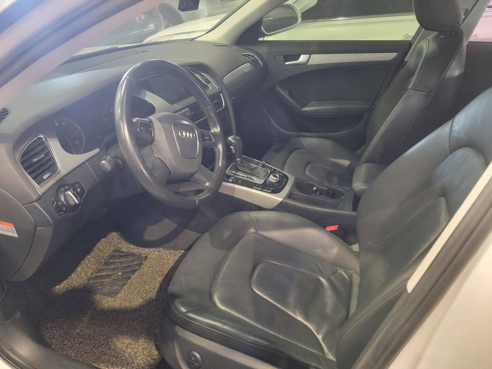 2011 AUDI A4 — 127385 KM — Lot 037843 — Main - Marhaba Auctions Used Cars - Image 8