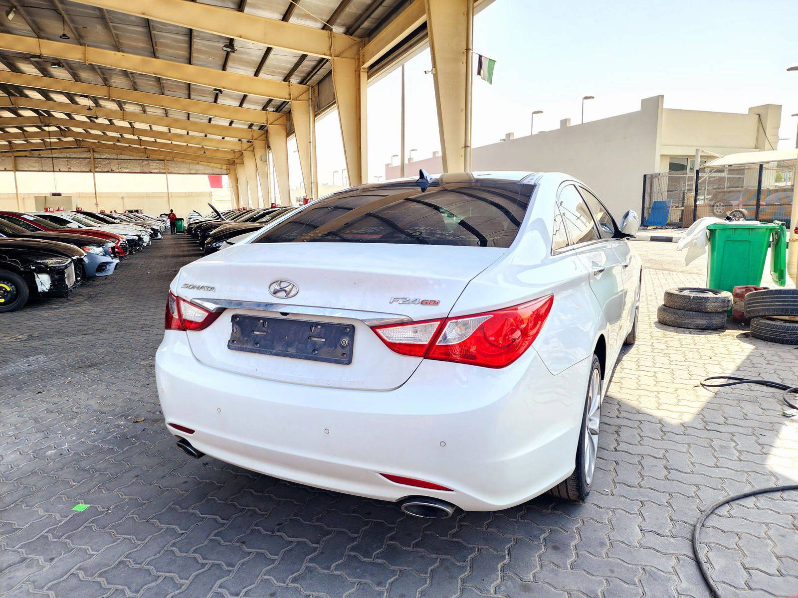 2010 HYUNDAI SONATA — 202166 KM — Lot 122355 — Souq - Marhaba Auctions Used Cars - Image 3