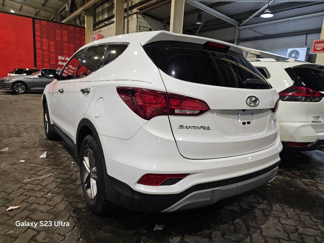 2018 HYUNDAI SANTA FE SPORT — 100576 Miles — Lot 100 576 — Main - Marhaba Auctions Used Cars - Image 3